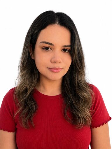 Thayná Oliveira da Silva - Analista de Marketing