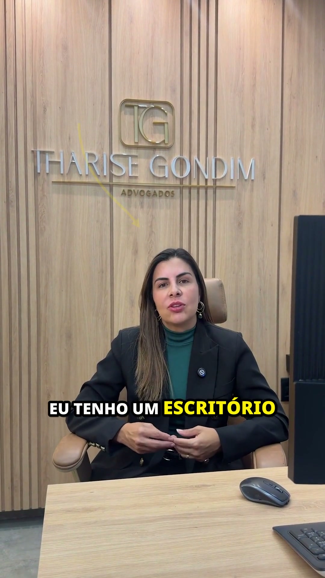 Print do depoimento da Tharise Gondim no escritório